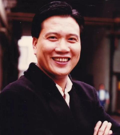 股票配资平台门户官网 穷小子逆袭港片大哥，万梓良3次转折人生，却为何淡出银幕？